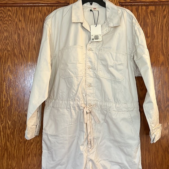 Levis Cargo Jumpsuit Coveralls in White Grey Ivory Sizes S and M NWT - Picture 7 of 10